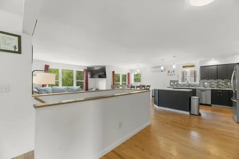 81 Bowman Street Farmingdale ME 04344