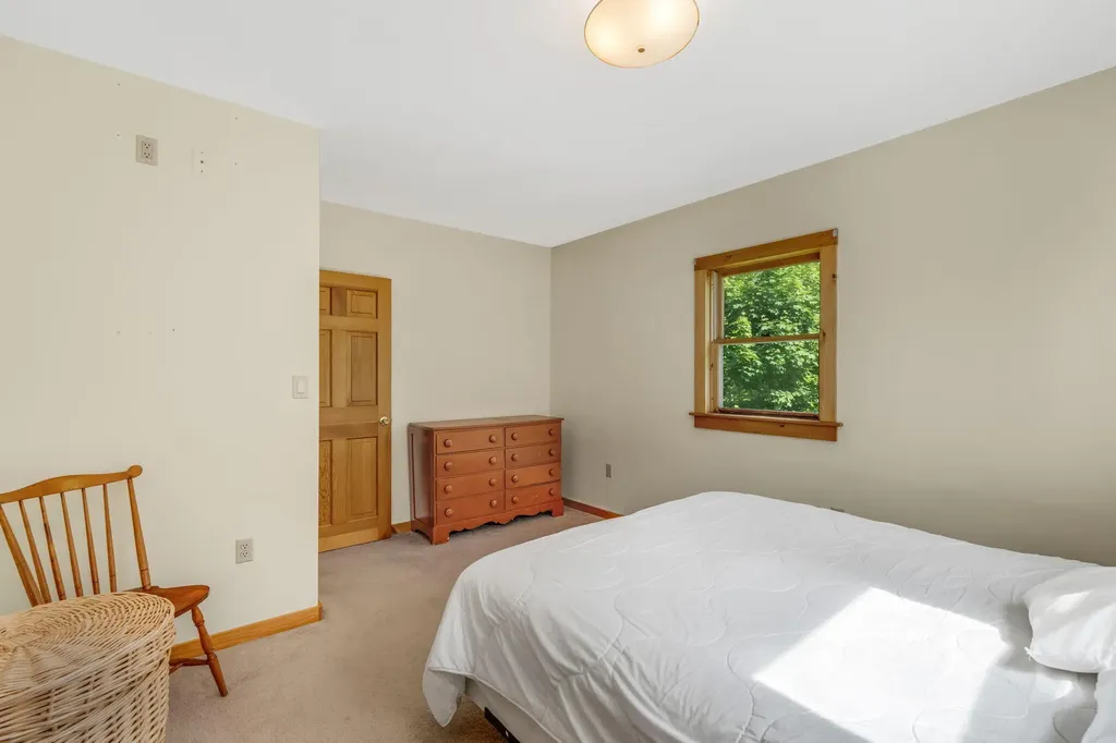 88 Gurney Street Rockport ME 04856