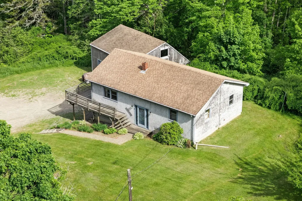 88 Gurney Street Rockport ME 04856