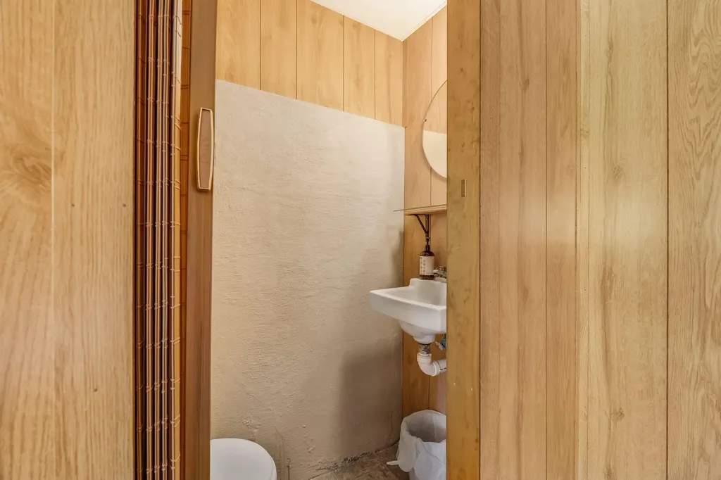 88 Gurney Street Rockport ME 04856