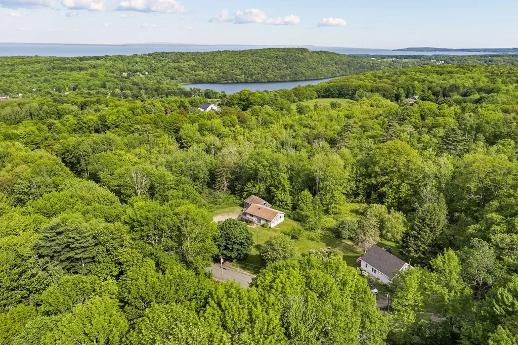 88 Gurney Street Rockport ME 04856