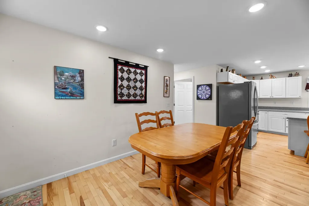 11 Ryder Road Farmingdale ME 04344