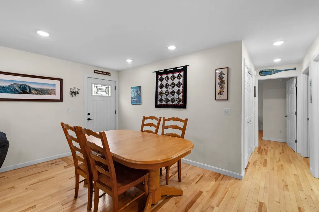 11 Ryder Road Farmingdale ME 04344