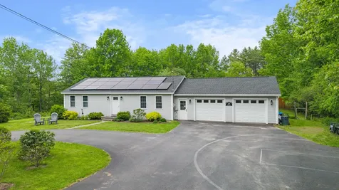 11 Ryder Road Farmingdale ME 04344