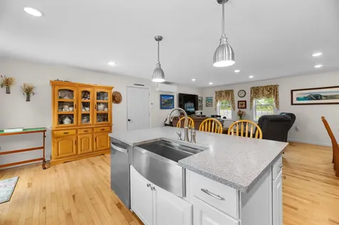 11 Ryder Road Farmingdale ME 04344