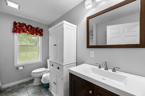 11 Ryder Road Farmingdale ME 04344