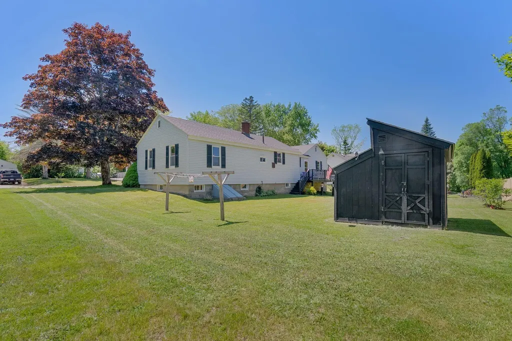 10 Bibber Street Lisbon ME 04252