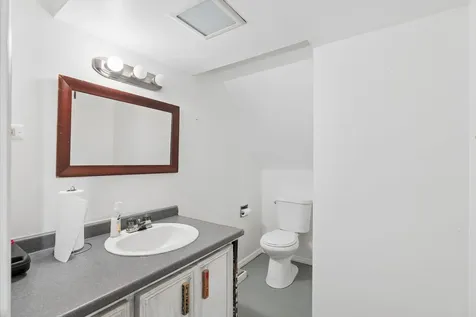 10 Bibber Street Lisbon ME 04252