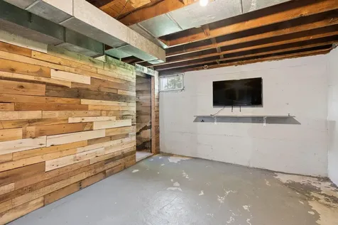 10 Bibber Street Lisbon ME 04252