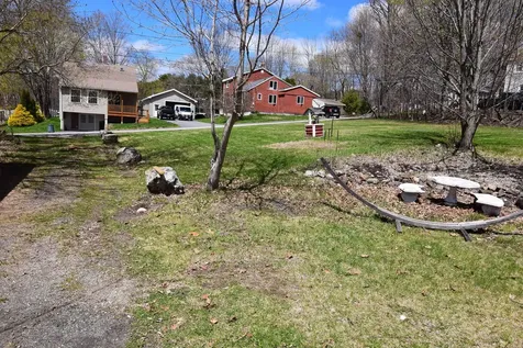 21 Thorne Avenue Lewiston ME 04240