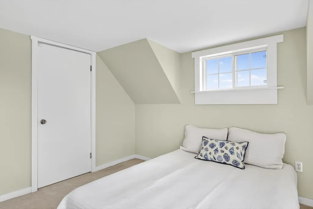 273 Pleasant Point Road Cushing ME 04563