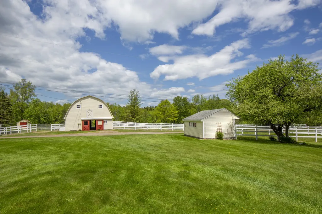 273 Pleasant Point Road Cushing ME 04563