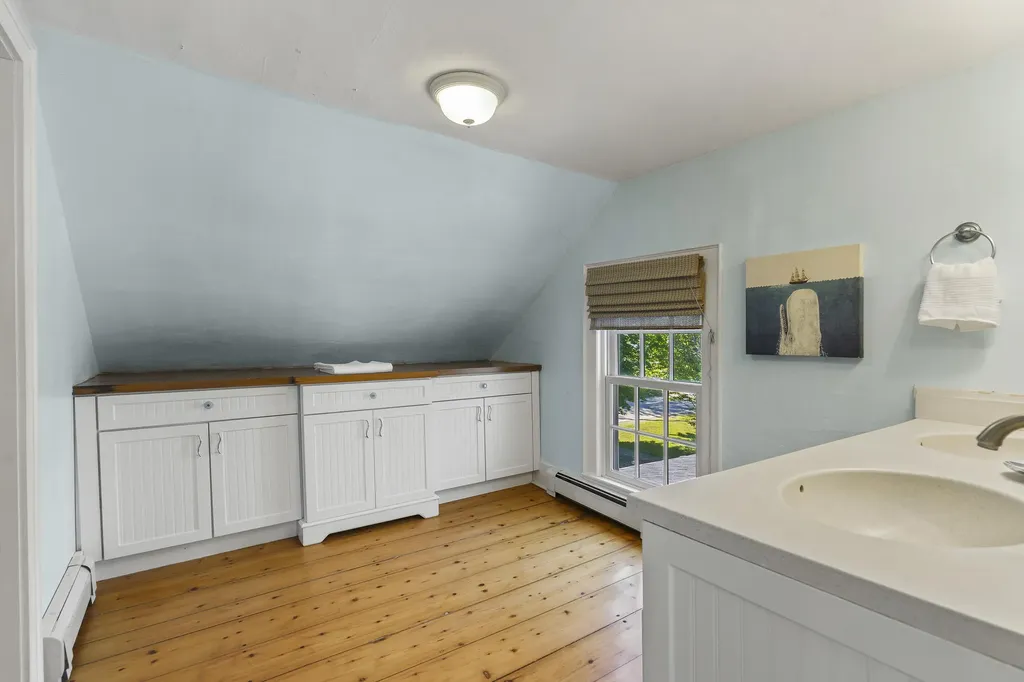 285 E Pond Road Jefferson ME 04348