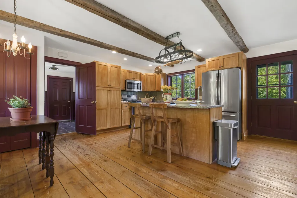 285 E Pond Road Jefferson ME 04348