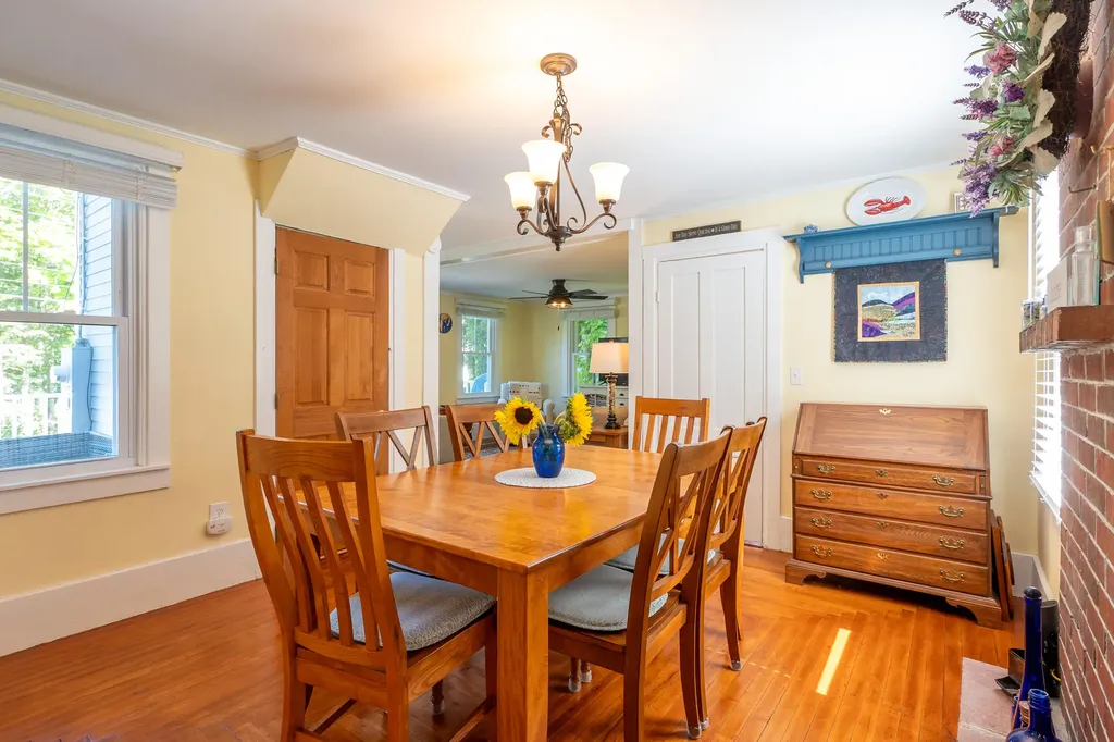 538 Ocean Point Road Boothbay ME 04544