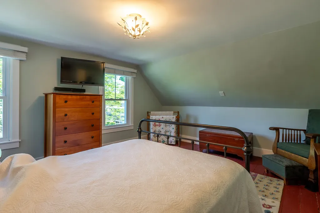 538 Ocean Point Road Boothbay ME 04544