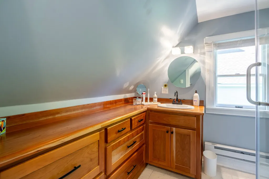 538 Ocean Point Road Boothbay ME 04544