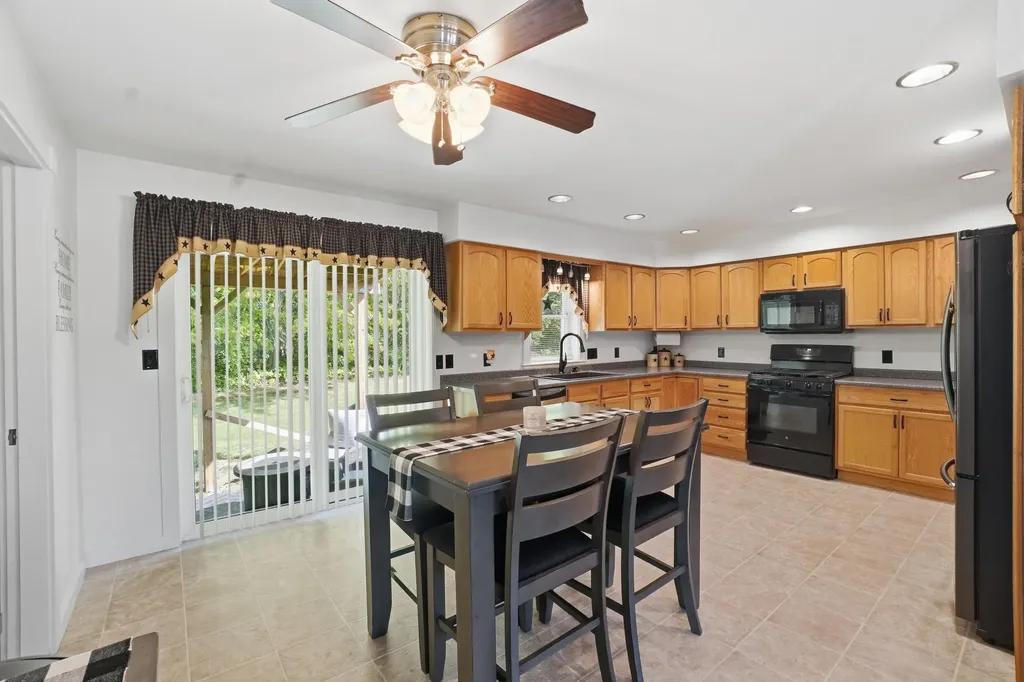 42 Winter Street Lincoln ME 04457