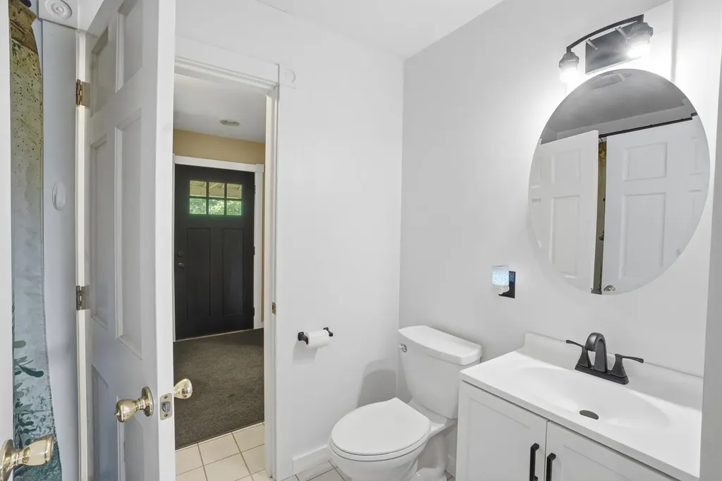 42 Winter Street Lincoln ME 04457