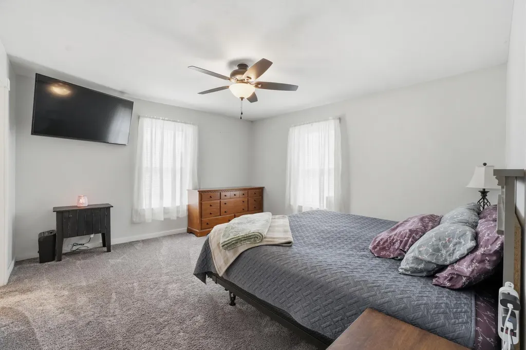 42 Winter Street Lincoln ME 04457
