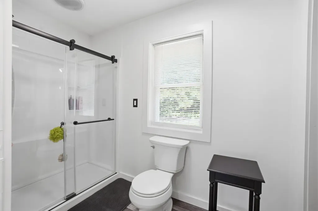 42 Winter Street Lincoln ME 04457
