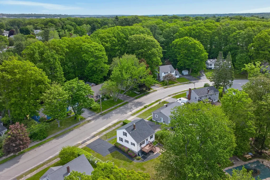 53 Springwood Road South Portland ME 04106