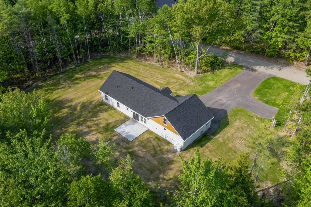 114 Mcgrath Pond Loop Road Belgrade ME 04917