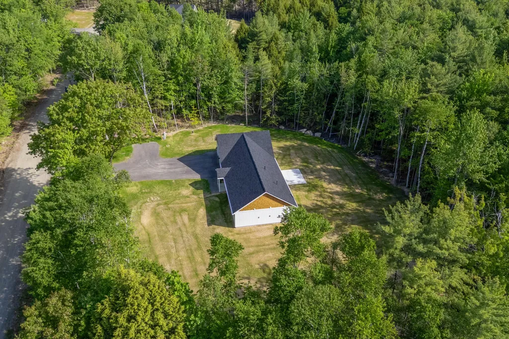 114 Mcgrath Pond Loop Road Belgrade ME 04917