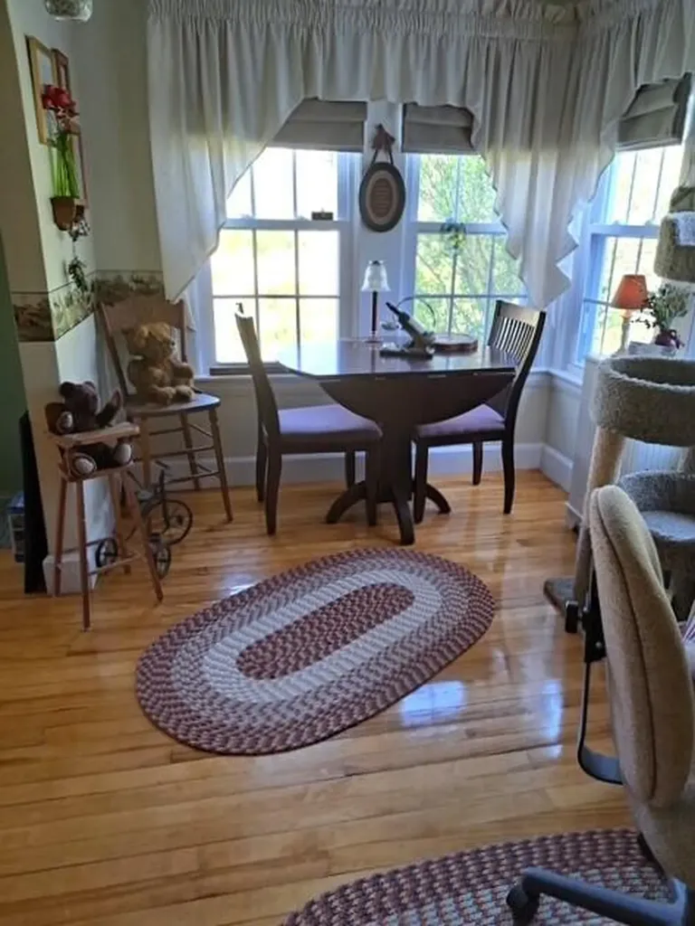 202 Middle Road Oakland ME 04963