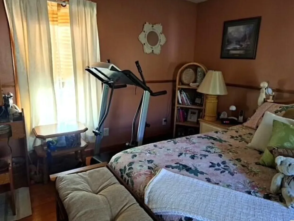 202 Middle Road Oakland ME 04963