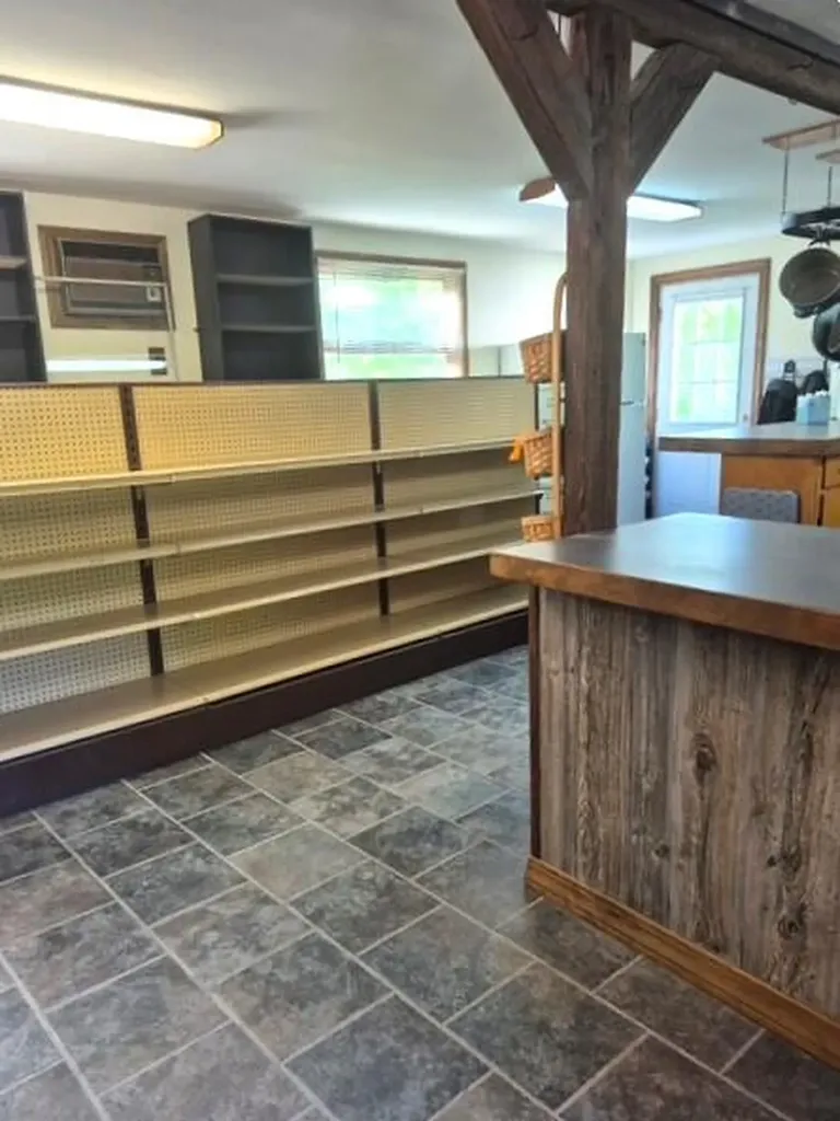 202 Middle Road Oakland ME 04963