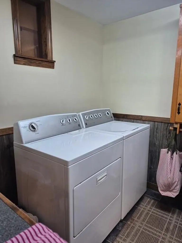 202 Middle Road Oakland ME 04963