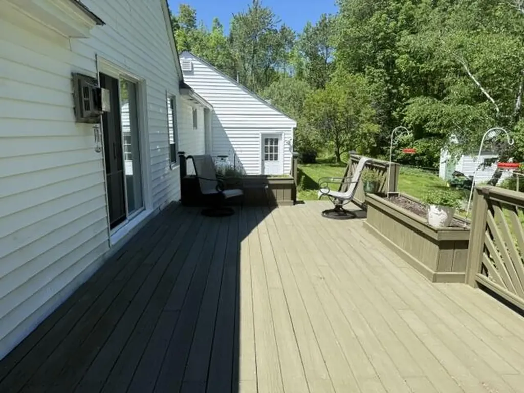 202 Middle Road Oakland ME 04963