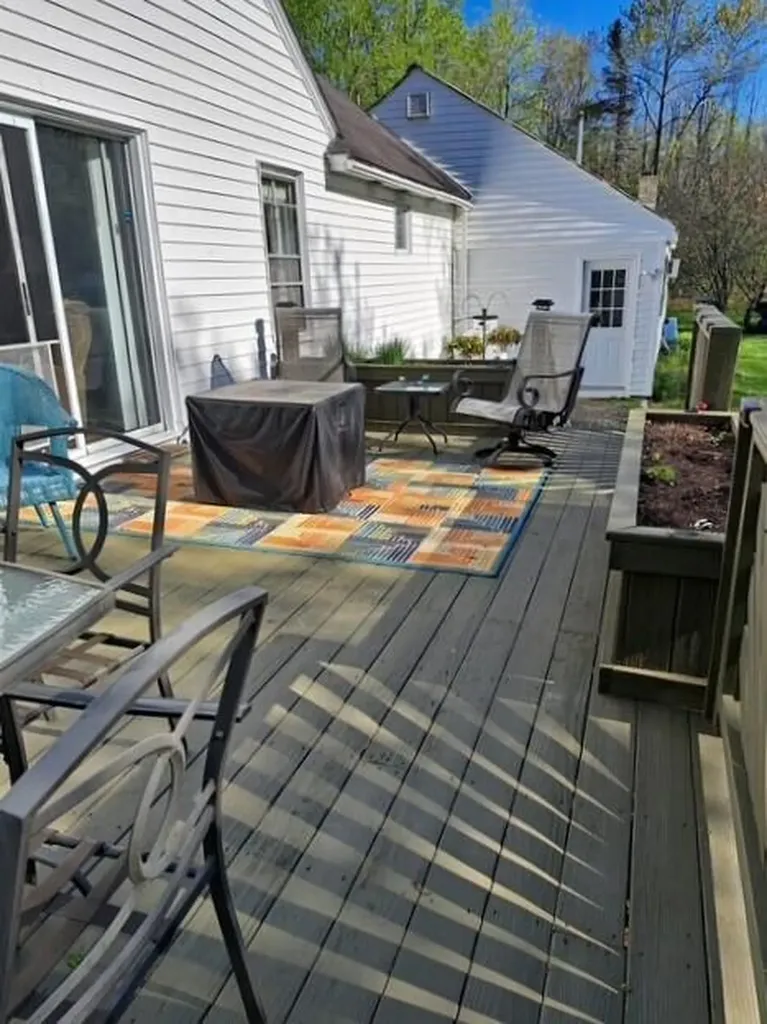 202 Middle Road Oakland ME 04963
