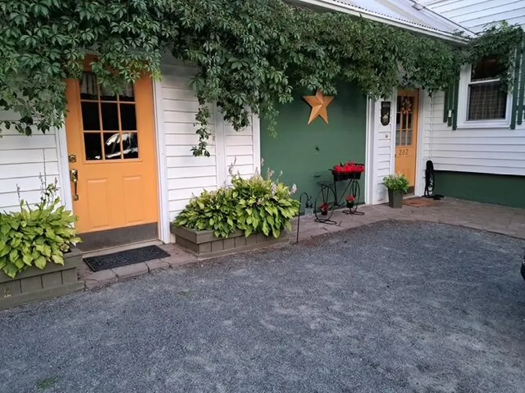 202 Middle Road Oakland ME 04963