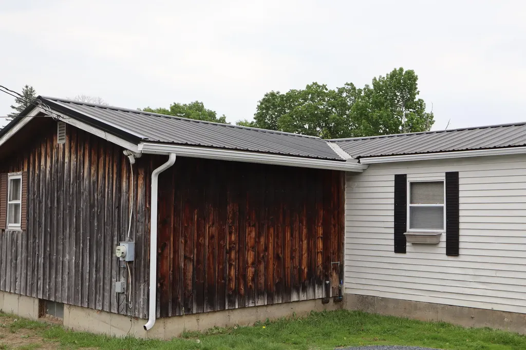 17 Chestnut Street Skowhegan ME 04976