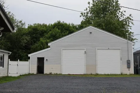 17 Chestnut Street Skowhegan ME 04976