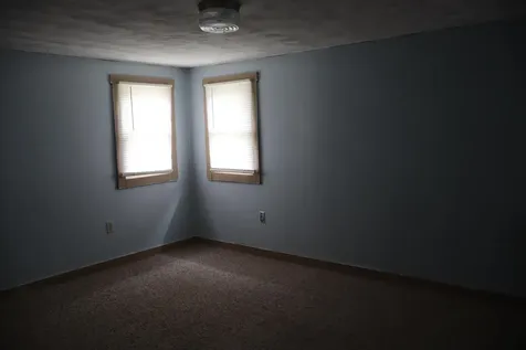 17 Chestnut Street Skowhegan ME 04976