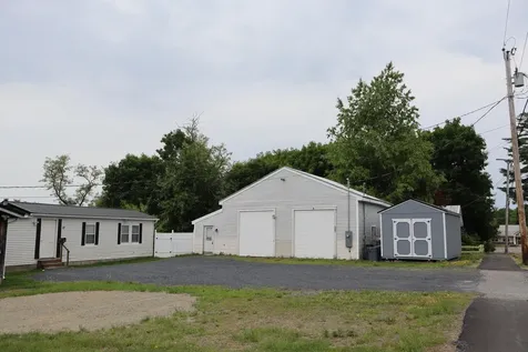 17 Chestnut Street Skowhegan ME 04976