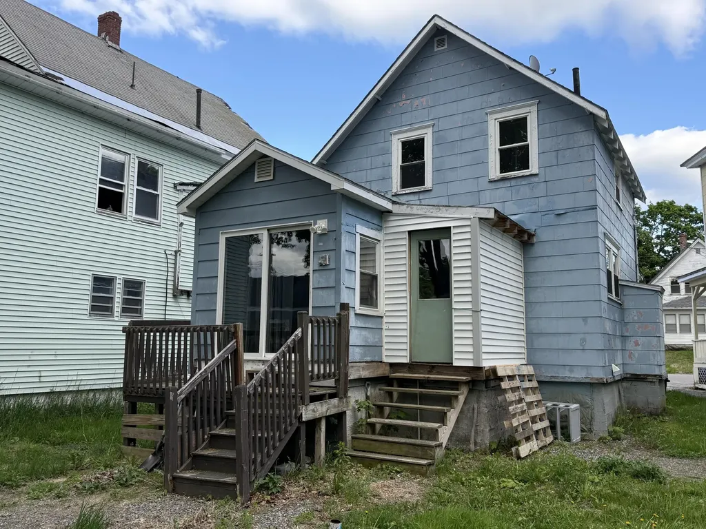 89 A Elm Street Millinocket ME 04462
