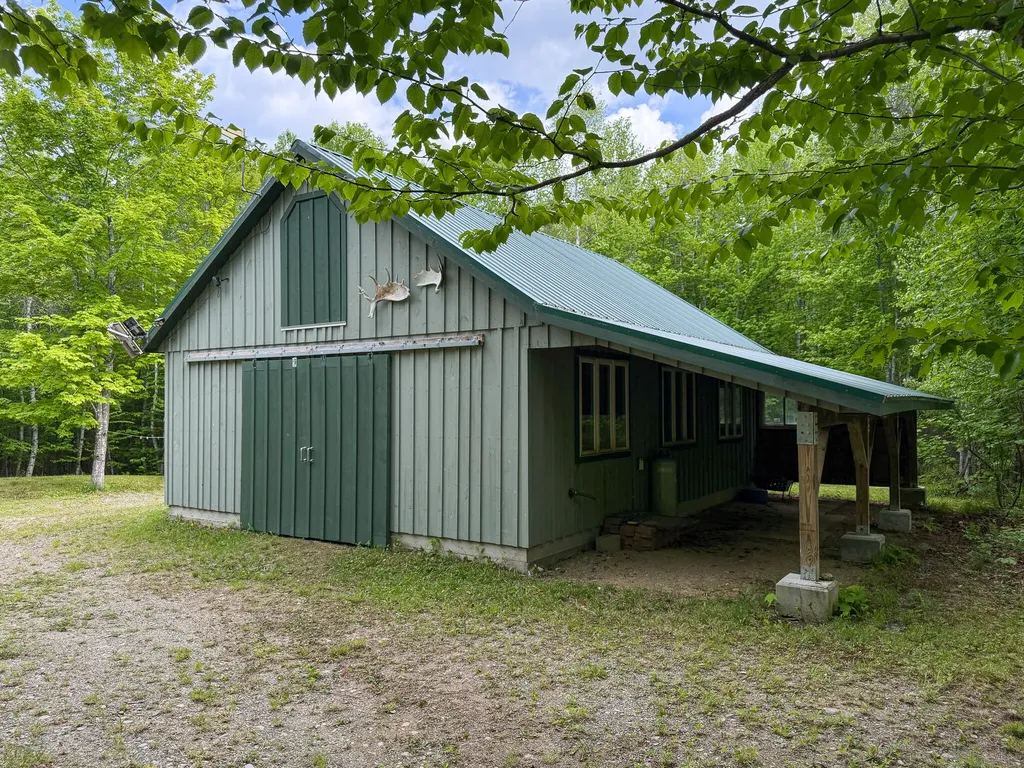 11 Bartlett Road Springfield ME 04487