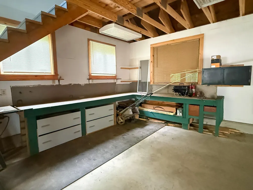 11 Bartlett Road Springfield ME 04487