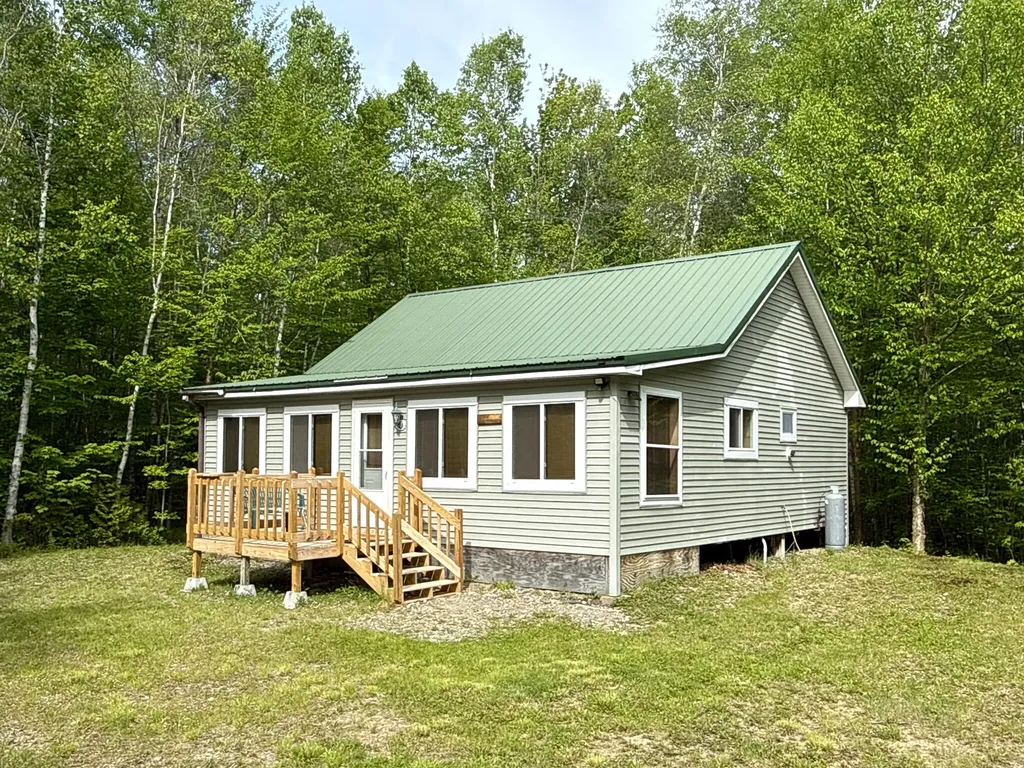 11 Bartlett Road Springfield ME 04487