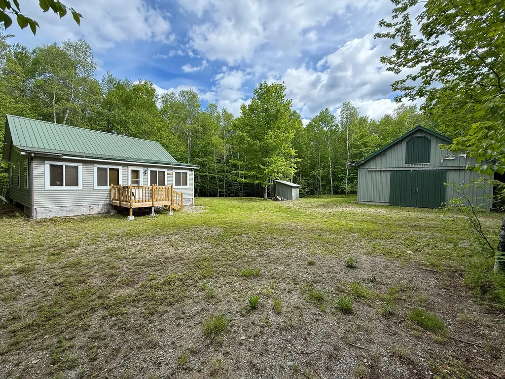 11 Bartlett Road Springfield ME 04487