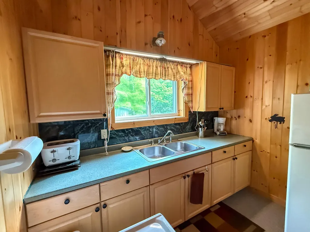 11 Bartlett Road Springfield ME 04487