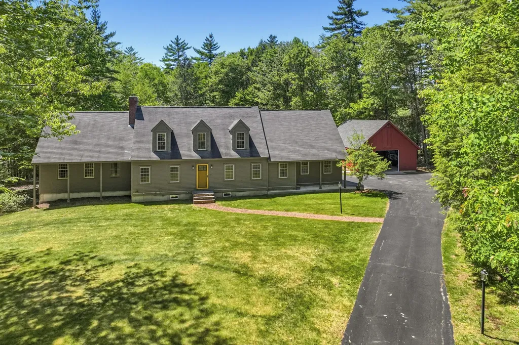 Berwick ME, 33 Buttonwood Drive