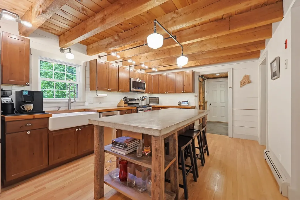 33 Buttonwood Drive Berwick ME 03901