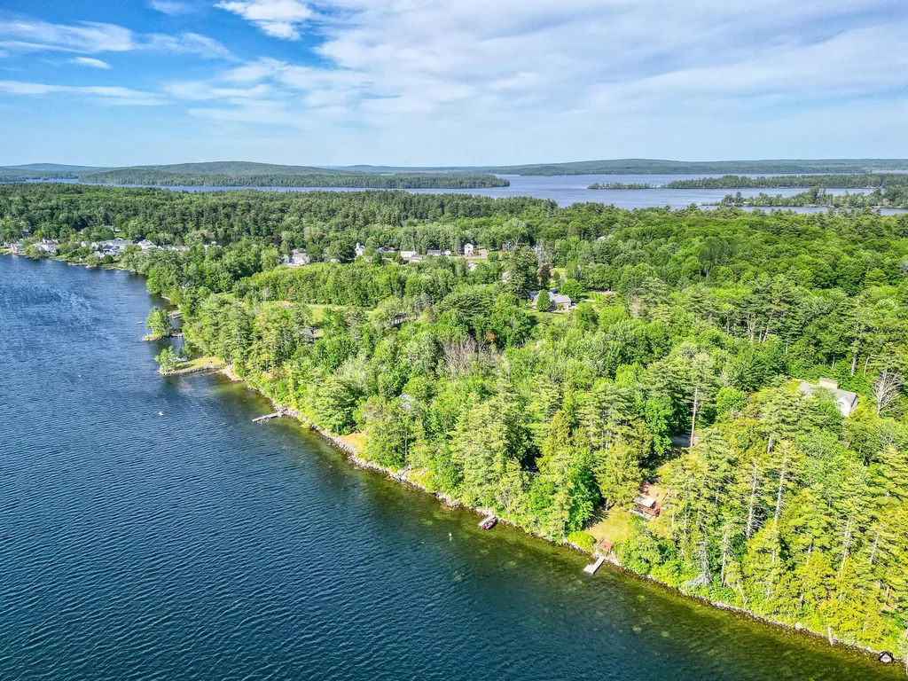 65 Lakeshore Drive Belgrade ME 04918
