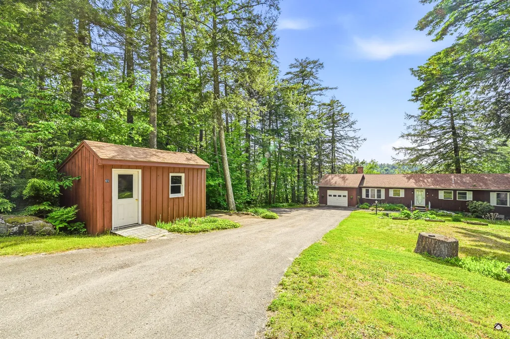 65 Lakeshore Drive Belgrade ME 04918