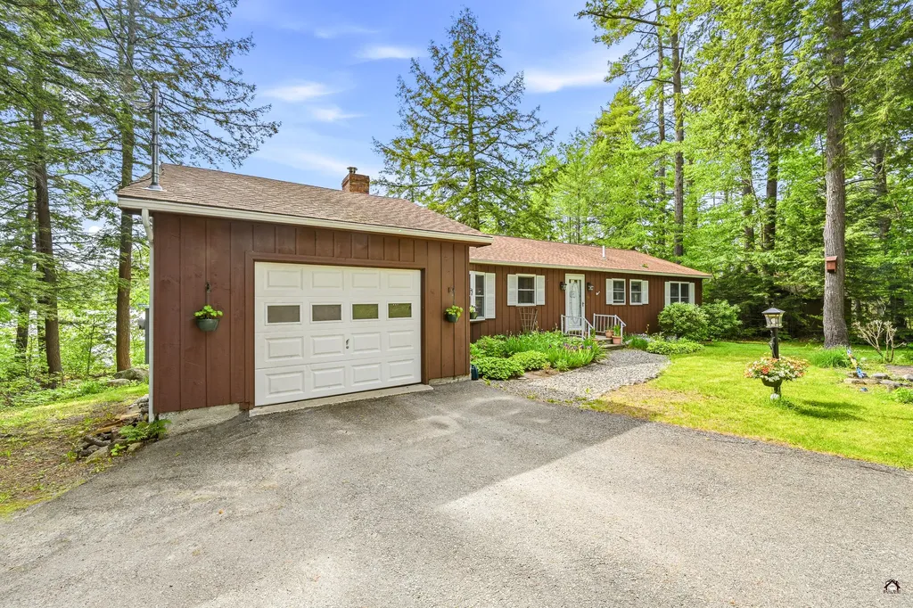 65 Lakeshore Drive Belgrade ME 04918
